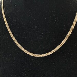 Elegant Gold Chain Necklace